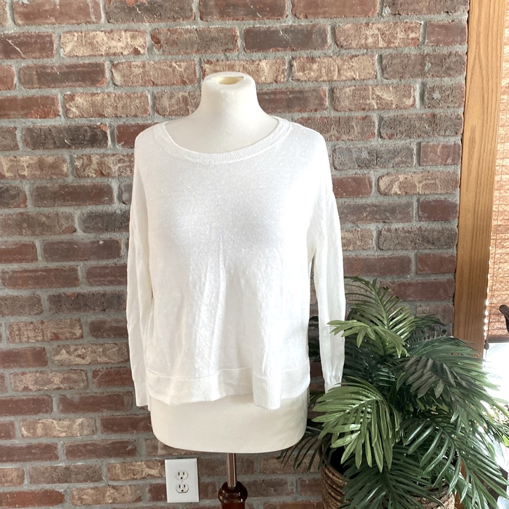 Ann Taylor small cream 100 linen sweater